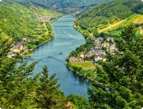 Die Mosel: weltweit größte Wein-Steillage in der Eifel