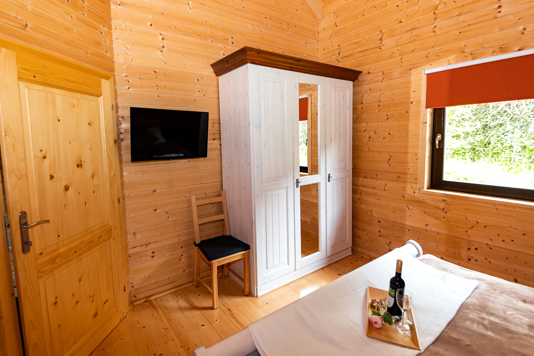 S-027-008-23-Schlafzimmer I-Tommy-Annika